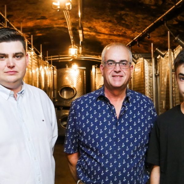 Pundel-Hoffeld-qbye3x44215d58k9qeilrwcvkzn9xcekv8q5tgemiw