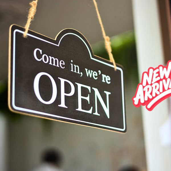 un signe come in, we're open sur une vitrine